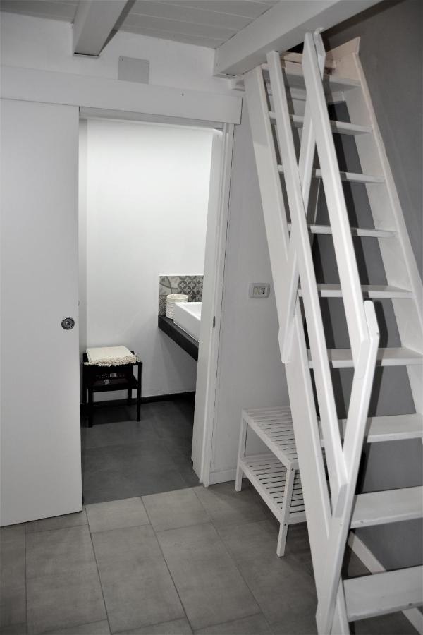 Dock33 - Comfort Loft In Catania Center Экстерьер фото